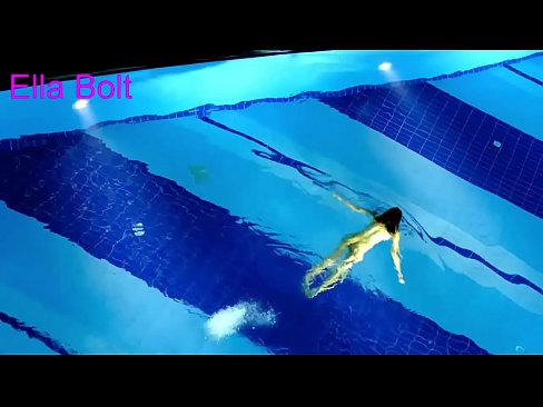 ❤️ Ùn possu micca piantà di fighjulà, ghjovana bionda catturata nuda in piscina ELLA BOLT ❌ Super porn à porn co.camporner.top